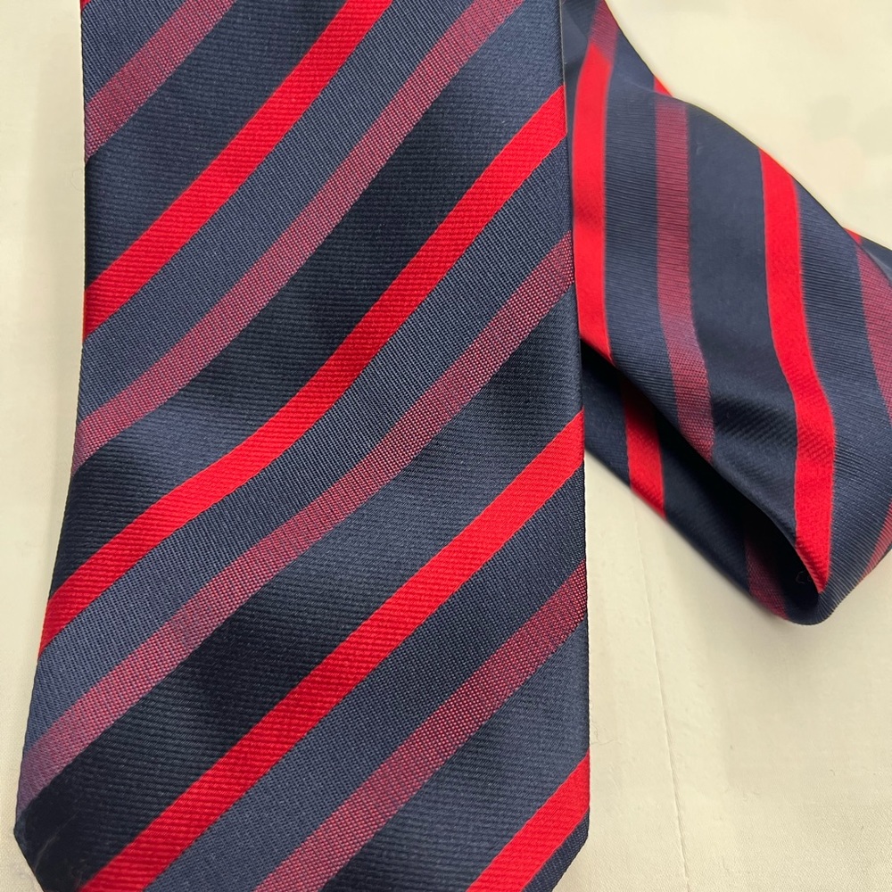 Men’s tie - Picture 2 of 3